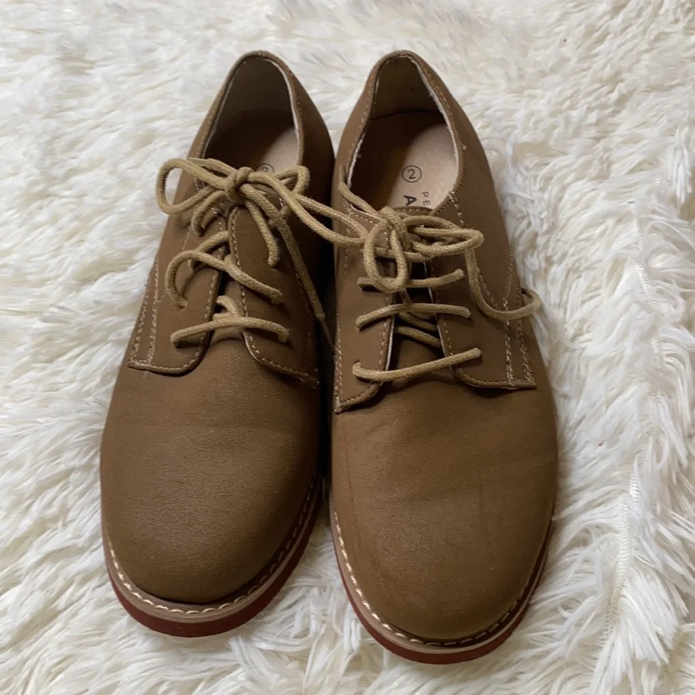 Perry Ellis Brown Burgundy Bottom Shoes Boy’s Size 2